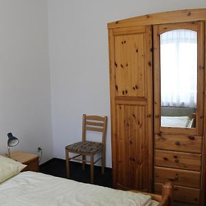 Kamer met een Queen Size Bed
